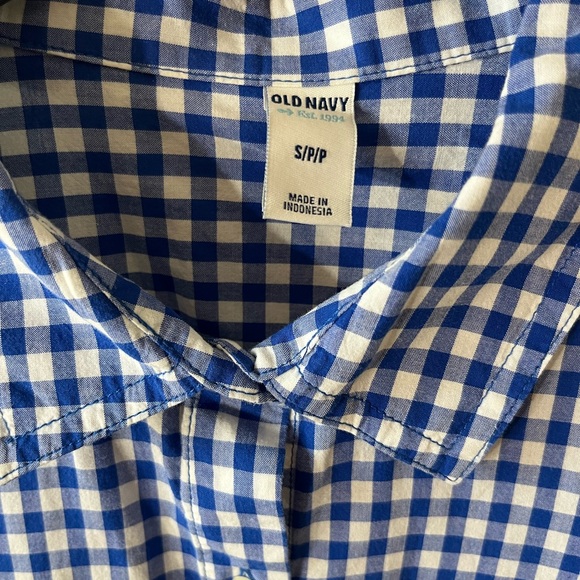 Old Navy Unisex Blue and White Casual Button Down Shirt - Picture 3 of 3